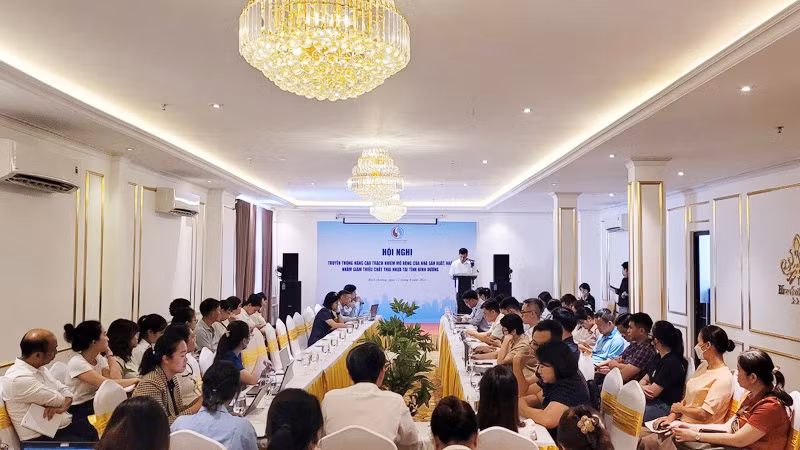 Toàn cảnh hội nghị.