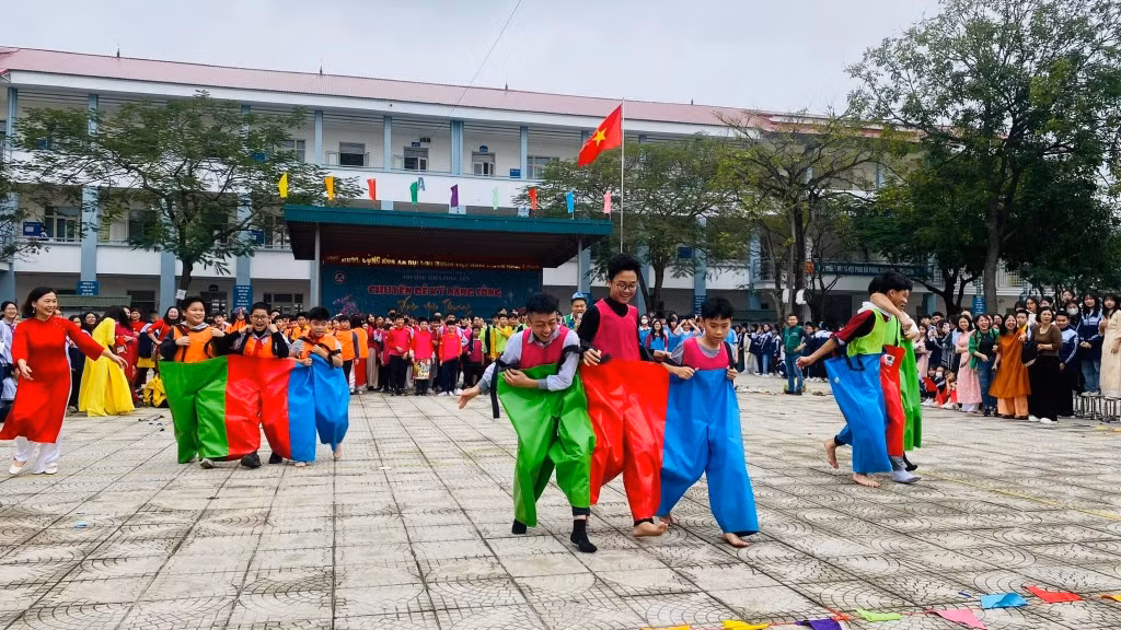Học sinh THCS Phúc Yên trong một buổi giáo dục kỹ năng sống.