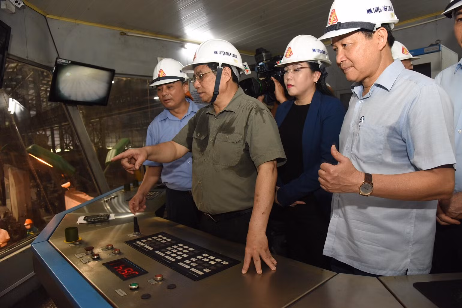 Thủ tướng Phạm Minh Chính thị sát Nhà máy Cán thép Thái Trung. Ảnh: Trần Hải Thủ tướng Phạm Minh Chính thị sát Nhà máy Cán thép Thái Trung. Ảnh: Trần Hải