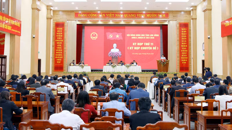 Quang cảnh kỳ họp.