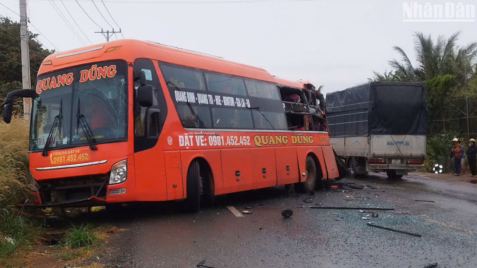 Hiện trường vụ tai nạn. Hiện trường vụ tai nạn.