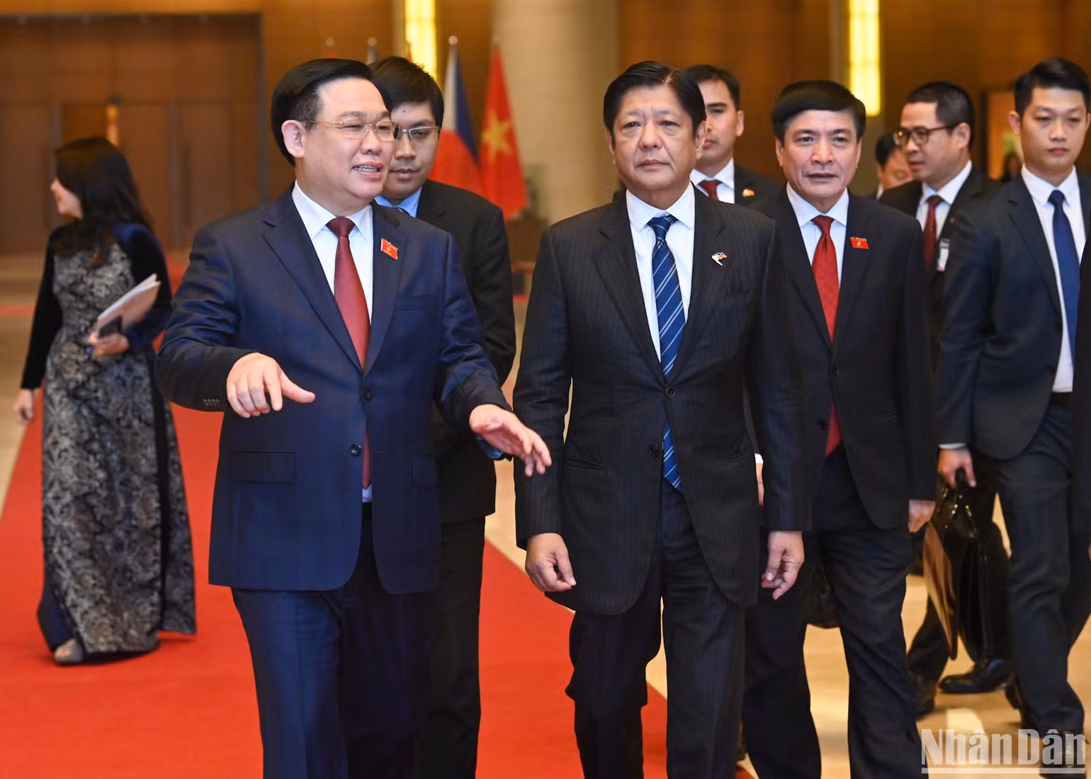 Chủ tịch Quốc hội Vương Đình Huệ trao đổi với Tổng thống Philippines Ferdinand Romualdez Marcos Jr. Chủ tịch Quốc hội Vương Đình Huệ trao đổi với Tổng thống Philippines Ferdinand Romualdez Marcos Jr.