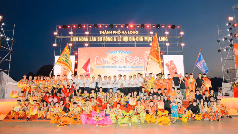 Hơn 200 võ sinh của 10 đội tham dự Liên hoan Lân Sư Rồng Hạ Long Mở rộng lần thứ hai năm 2025.