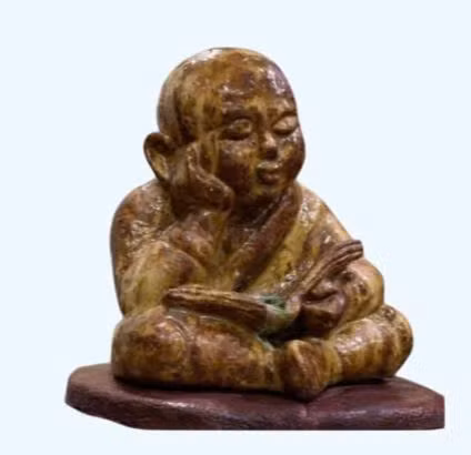 "Trầm ngâm", chất liệu gốm men Bát Tràng. "Trầm ngâm", chất liệu gốm men Bát Tràng.