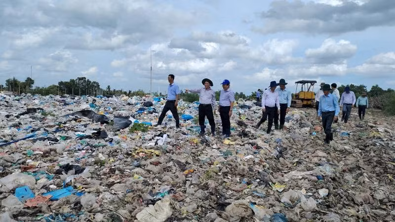 Lãnh đạo tỉnh Bến Tre kiểm tra tiến độ khắc phục ô nhiễm môi trường tại bãi rác An Hiệp.
