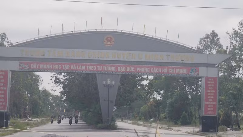 Đường vào Trung tâm Hành chính huyện U Minh Thượng.