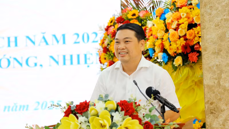 Phó Chủ tịch Ủy ban nhân dân tỉnh Kiên Giang Lê Trung Hồ phát biểu tại hội nghị.