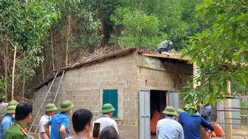 Huyện Lệ Thủy thực hiện cưỡng chế các hộ dân không chịu nhận tiền bồi thường giải phóng mặt bằng, thu hồi đất giao dự án.