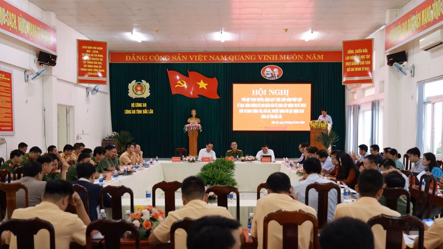 Quang cảnh hội nghị. Quang cảnh hội nghị.