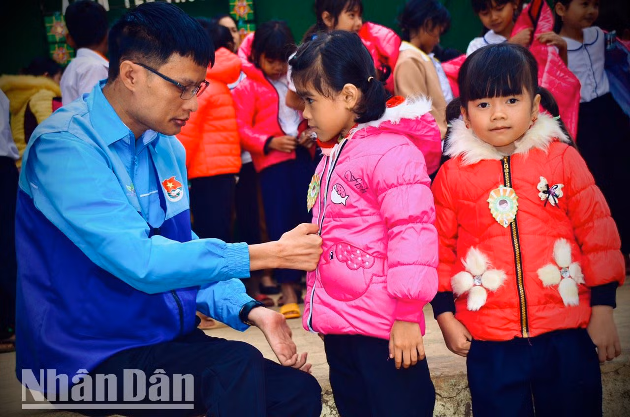Dù bị căn bệnh u sợi thần kinh hành hạ nhưng tấm lòng của Nguyễn Tài Nam luôn hướng đến công tác thiện nguyện nhằm hỗ trợ thực hiện ước mơ đến trường cho các em mồ côi, trẻ em dân tộc thiểu số có hoàn cảnh khó khăn, những người thiếu may mắn, khuyết tật, mang lại cho họ niềm tin, hy vọng và cơ hội vươn lên trong cuộc sống, đồng thời lan tỏa tấm lòng nhân ái, tình yêu thương con trong cộng đồng xã hội.