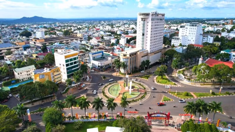 Trong những ngày Tết Nguyên đán Ất Tỵ 2025, trên địa bàn thành phố Buôn Ma Thuột sẽ diễn ra nhiều hoạt động văn hóa, văn nghệ chào đón năm mới đặc sắc, hấp dẫn.