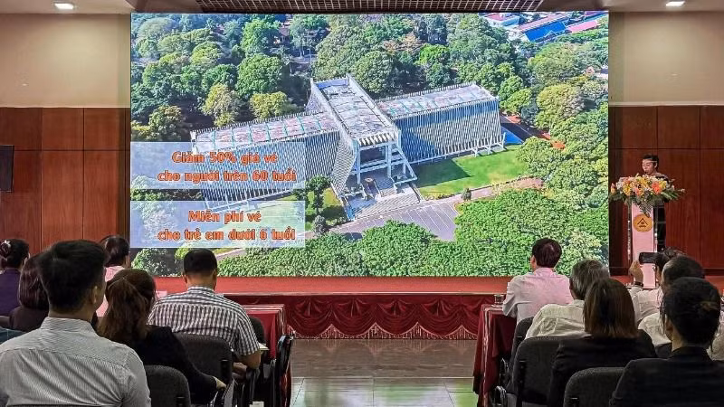 Các đơn vị tham gia Chương trình kích cầu thu hút khách du lịch dịp hè năm 2025 công bố miễn giảm vé thăm quan. Các đơn vị tham gia Chương trình kích cầu thu hút khách du lịch dịp hè năm 2025 công bố miễn giảm vé thăm quan.