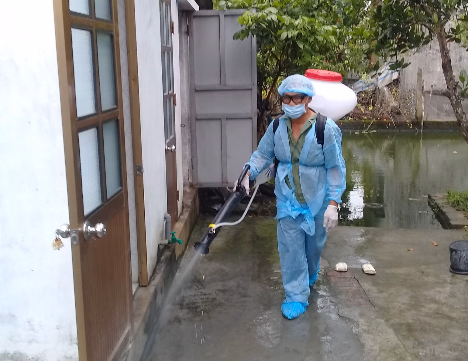 Tỉnh Thái Bình sẽ đồng loạt tổ chức tổng vệ sinh môi trường để ngăn ngừa dịch bệnh lây lan. Tỉnh Thái Bình sẽ đồng loạt tổ chức tổng vệ sinh môi trường để ngăn ngừa dịch bệnh lây lan.