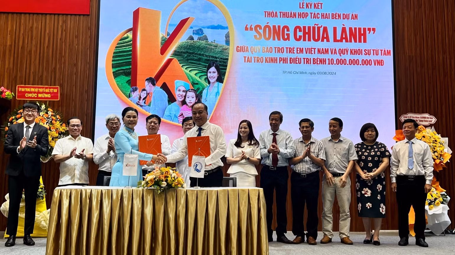 Lễ ký kết thỏa thuận hợp tác Dự án Sóng chữa lành hỗ trợ kinh phí điều trị bệnh hiểm nghèo cho bệnh nhi tại 7 bệnh viện giữa Quỹ Khởi sự từ tâm và Quỹ Bảo Trợ trẻ em Việt Nam Lễ ký kết thỏa thuận hợp tác Dự án Sóng chữa lành hỗ trợ kinh phí điều trị bệnh hiểm nghèo cho bệnh nhi tại 7 bệnh viện giữa Quỹ Khởi sự từ tâm và Quỹ Bảo Trợ trẻ em Việt Nam