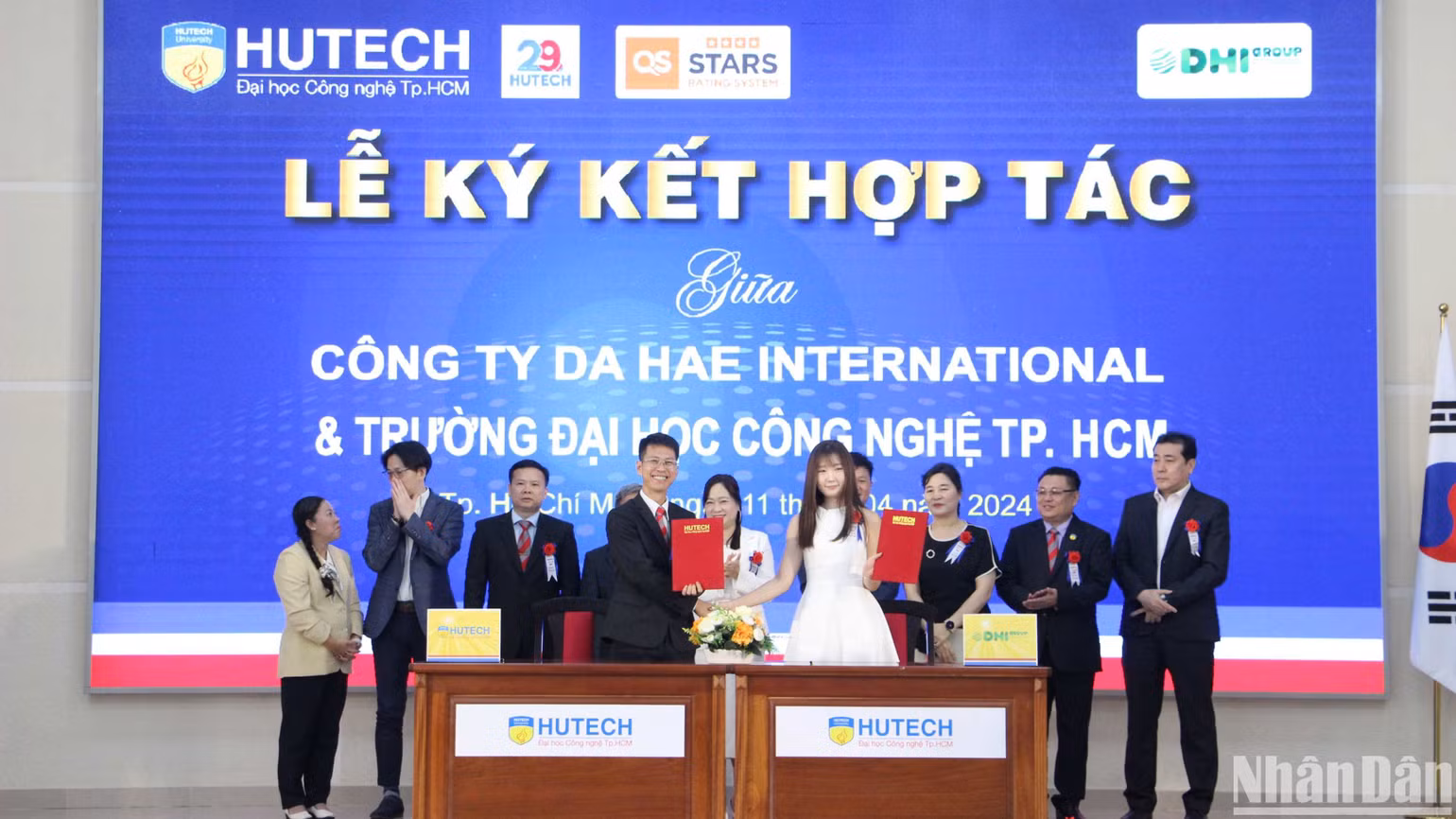 Nhà trường và các doanh nghiệp ký kết đào tạo nguồn nhân lực gắn liền với nhu cầu của doanh nghiệp.
