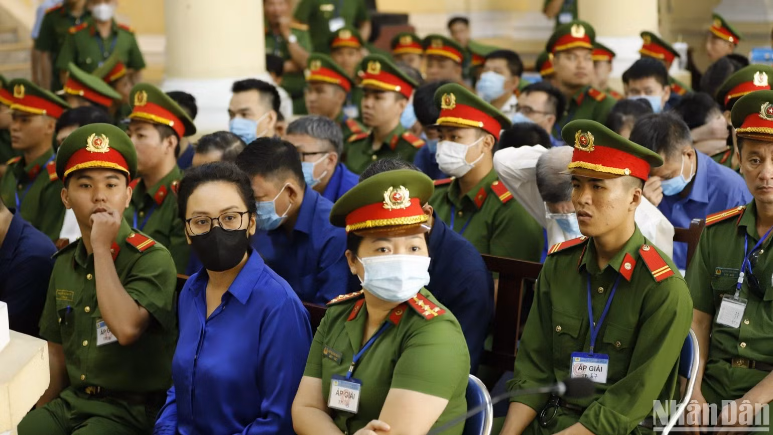 Các bị cáo trong đại án Vạn Thịnh Phát. Các bị cáo trong đại án Vạn Thịnh Phát.