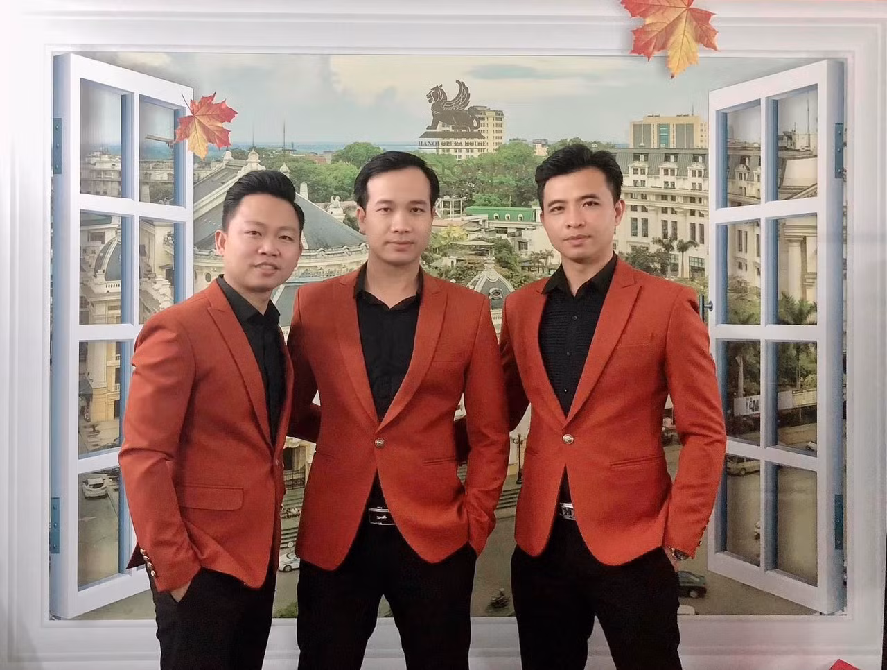 Nhóm nhạc Ben Calto tham gia chương trình. Nhóm nhạc Ben Calto tham gia chương trình.