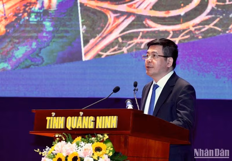 Bộ trưởng Công thương Nguyễn Hồng Diên phát biểu.