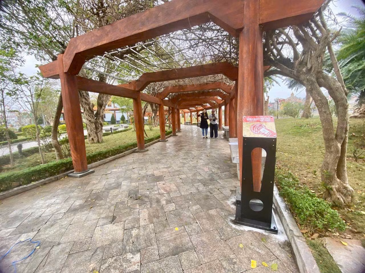 Trạm tương tác thông minh đặt tại Công viên bờ sông Kỳ Cùng, thành phố Lạng Sơn. Trạm tương tác thông minh đặt tại Công viên bờ sông Kỳ Cùng, thành phố Lạng Sơn.
