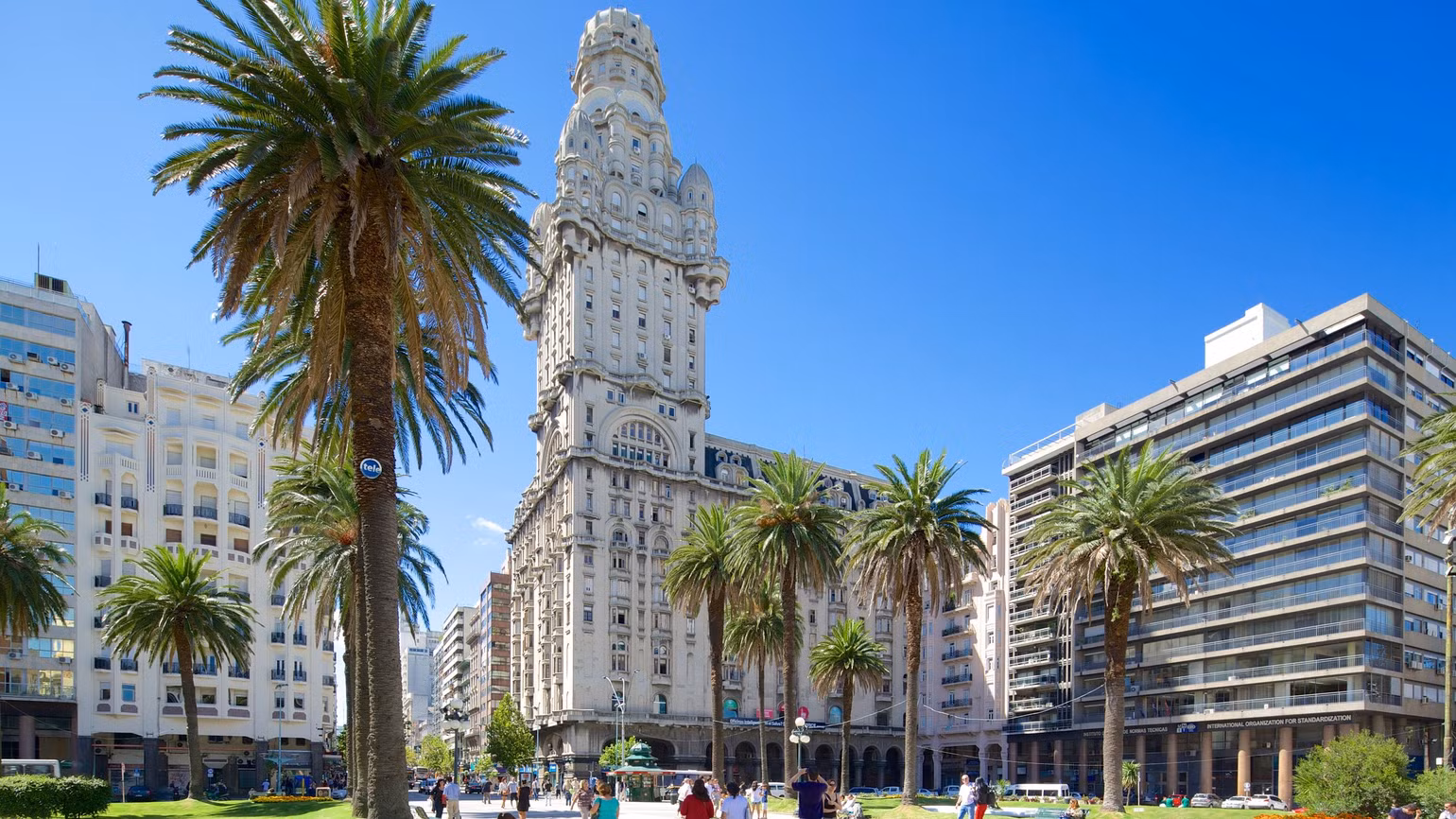 Đến Montevideo, Uruguay để hòa nhịp cùng điệu Tango. (Ảnh: Expedia) Đến Montevideo, Uruguay để hòa nhịp cùng điệu Tango. (Ảnh: Expedia)