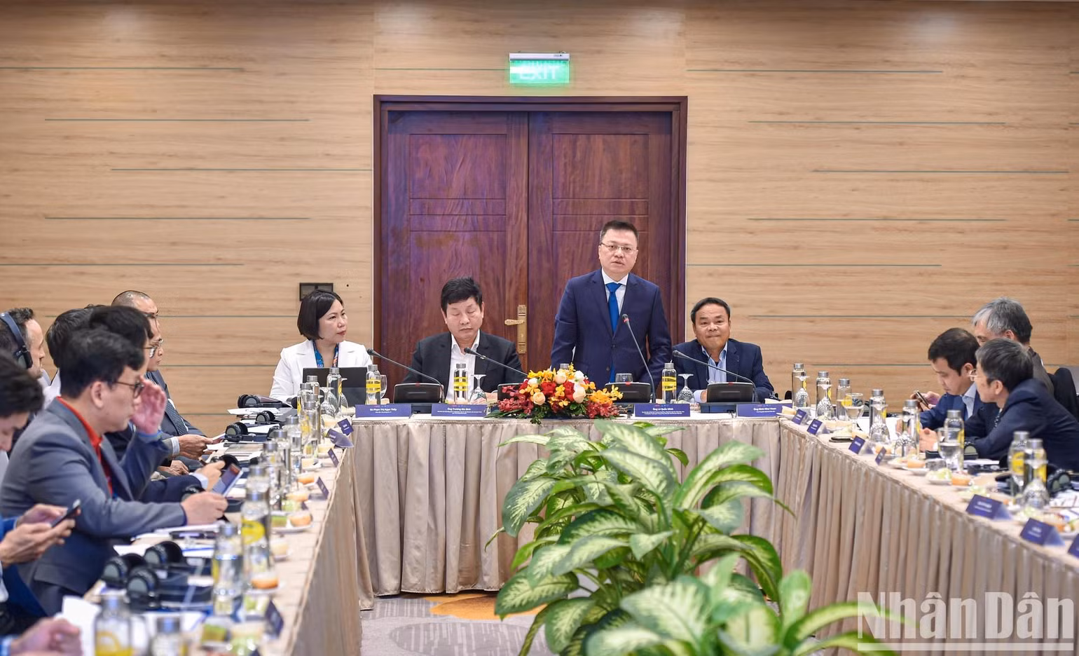 Tổng Biên tập Báo Nhân Dân Lê Quốc Minh phát biểu kết luận hội nghị. Tổng Biên tập Báo Nhân Dân Lê Quốc Minh phát biểu kết luận hội nghị.