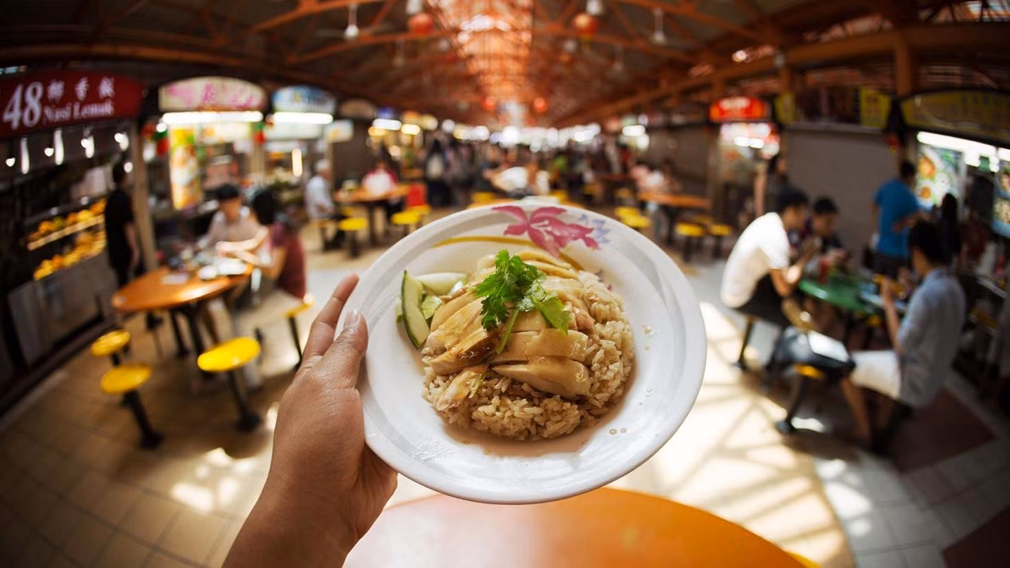 Món cơm gà trứ danh của ẩm thực Singapore (Ảnh: visitsingapore.com)
