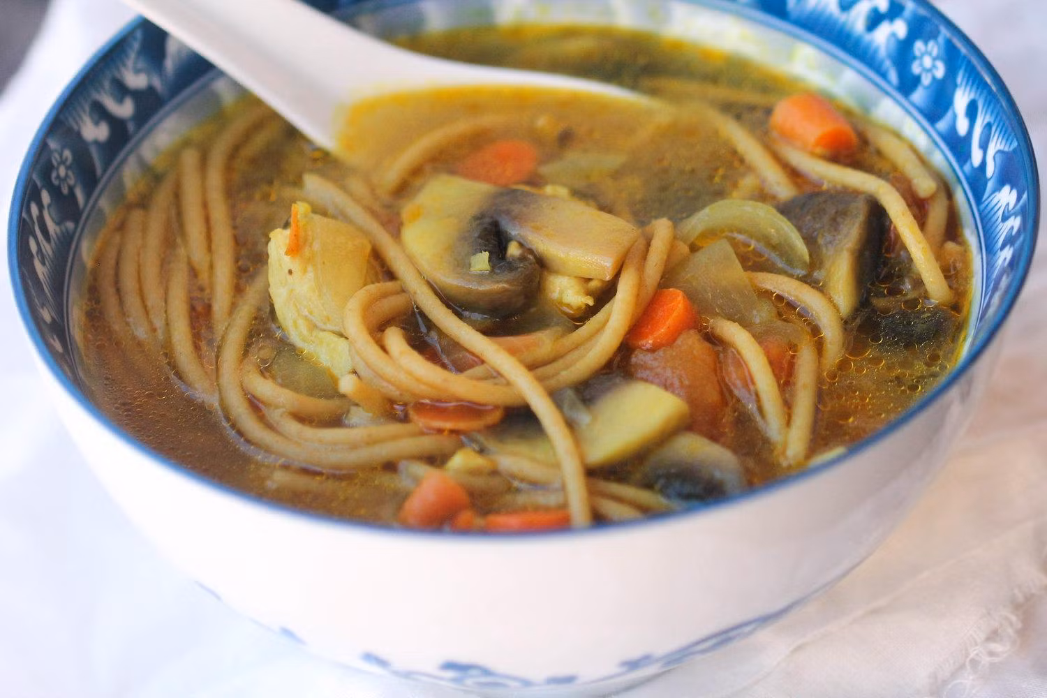 Thukpa, một loại mỳ rất hợp trpng hững tháng mùa đông ở Nepal (Ảnh: foodpleasureandhealth.com) Thukpa, một loại mỳ rất hợp trpng hững tháng mùa đông ở Nepal (Ảnh: foodpleasureandhealth.com)