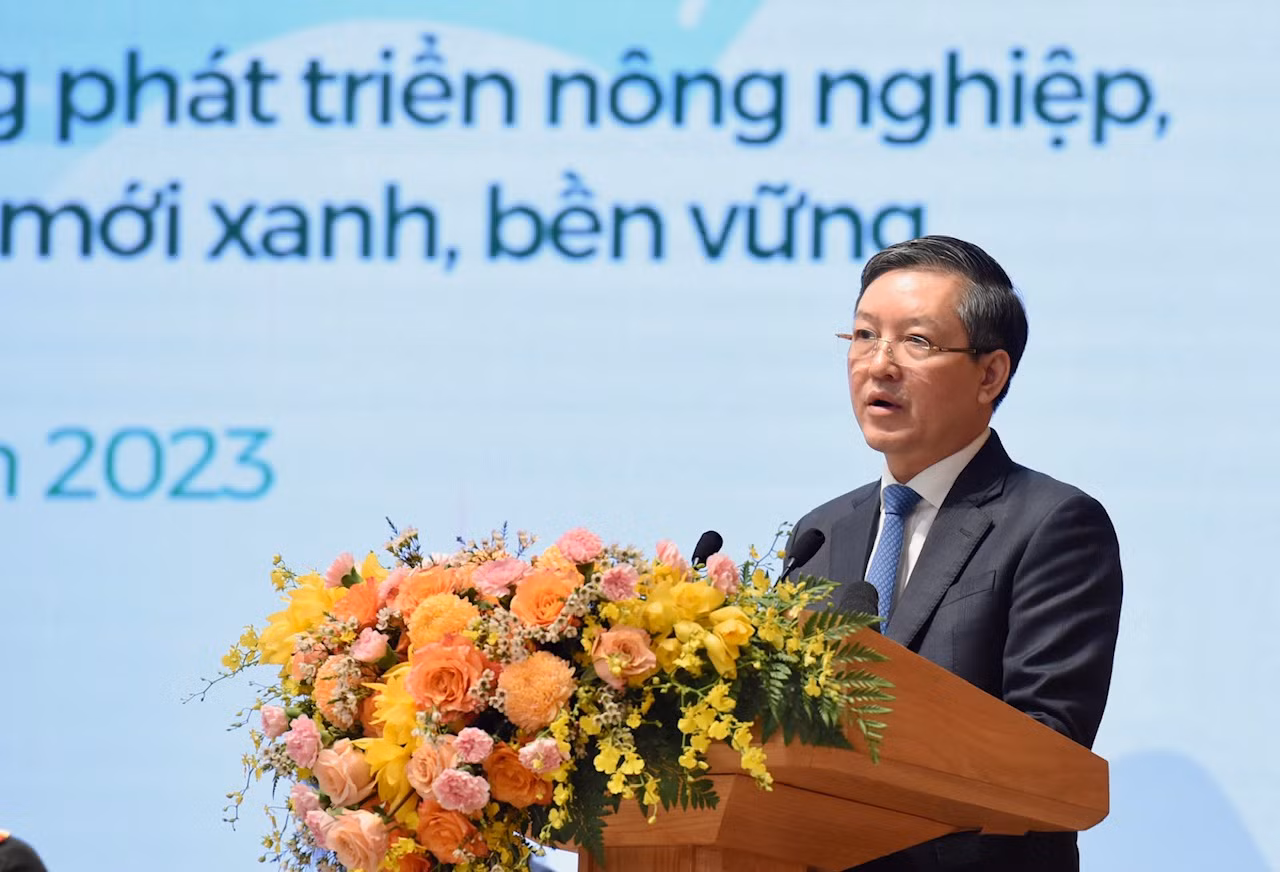 Chủ tịch Trung ương Hội Nông dân Việt Nam Lương Quốc Đoàn phát biểu khai mạc. Chủ tịch Trung ương Hội Nông dân Việt Nam Lương Quốc Đoàn phát biểu khai mạc.