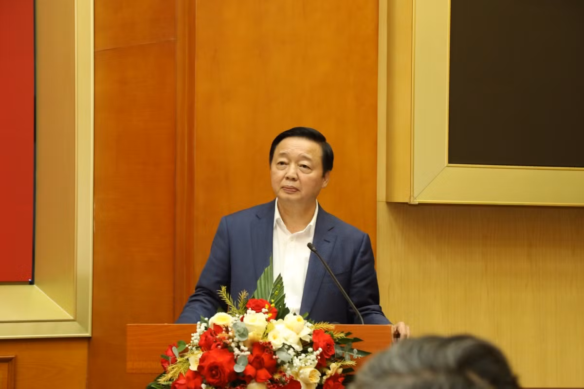 Phó Thủ tướng Trần Hồng Hà nhấn mạnh, cần xác định công tác tìm kiếm, quy tập, xác định danh tính hài cốt liệt sĩ là nhiệm vụ cấp bách, thần tốc trong năm 2024 và những năm tiếp theo. (Ảnh: NGUYỄN BẰNG) Phó Thủ tướng Trần Hồng Hà nhấn mạnh, cần xác định công tác tìm kiếm, quy tập, xác định danh tính hài cốt liệt sĩ là nhiệm vụ cấp bách, thần tốc trong năm 2024 và những năm tiếp theo. (Ảnh: NGUYỄN BẰNG)