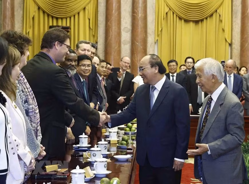 [Ảnh] Chủ tịch nước tiếp một số nhà khoa học quốc tế ảnh 7