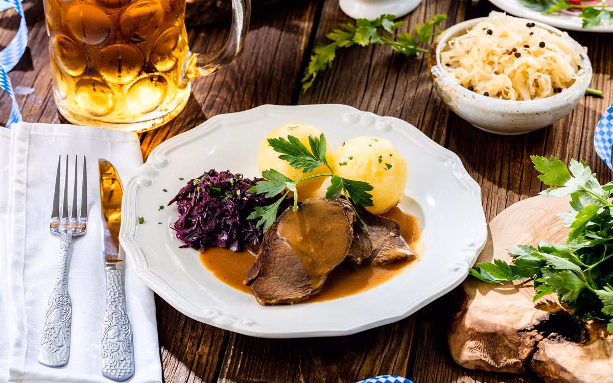 Món Sauerbraten nổi tiếng của Đức Món Sauerbraten nổi tiếng của Đức