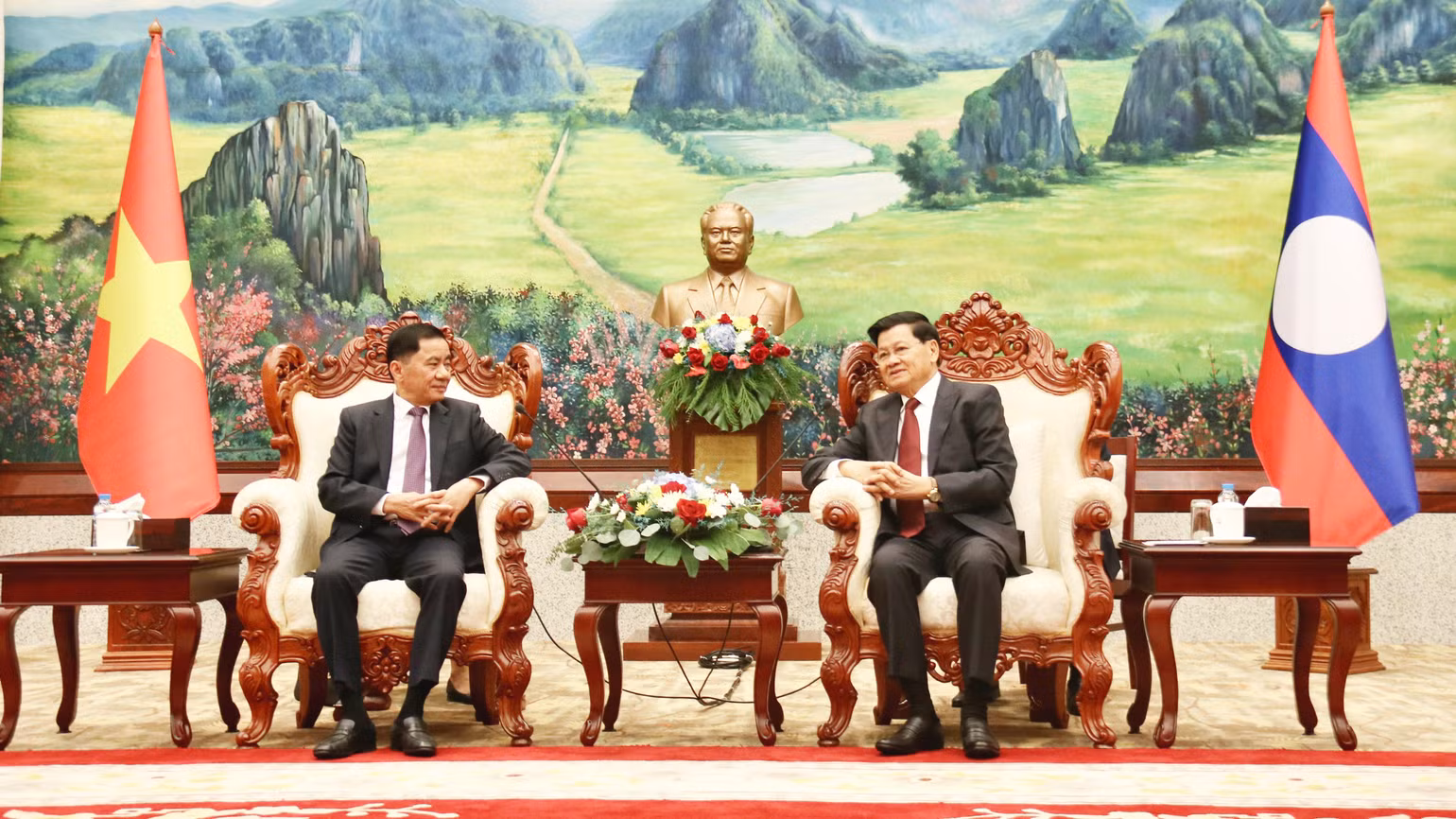 Quang cảnh buổi tiếp. (Ảnh: Trịnh Dũng) Quang cảnh buổi tiếp. (Ảnh: Trịnh Dũng)