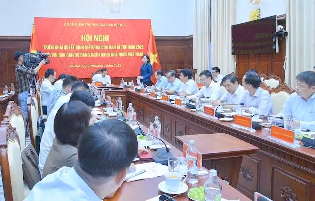 Thống đốc Ngân hàng Nhà nước Việt Nam Nguyễn Thị Hồng phát biểu tại Hội nghị. (Ảnh: baochinhphu.vn) Thống đốc Ngân hàng Nhà nước Việt Nam Nguyễn Thị Hồng phát biểu tại Hội nghị. (Ảnh: baochinhphu.vn)