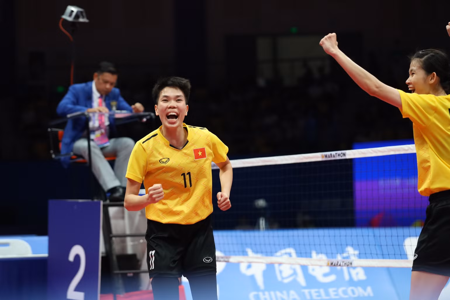 Cảm xúc bùng nổ sau séc đấu gỡ hòa.