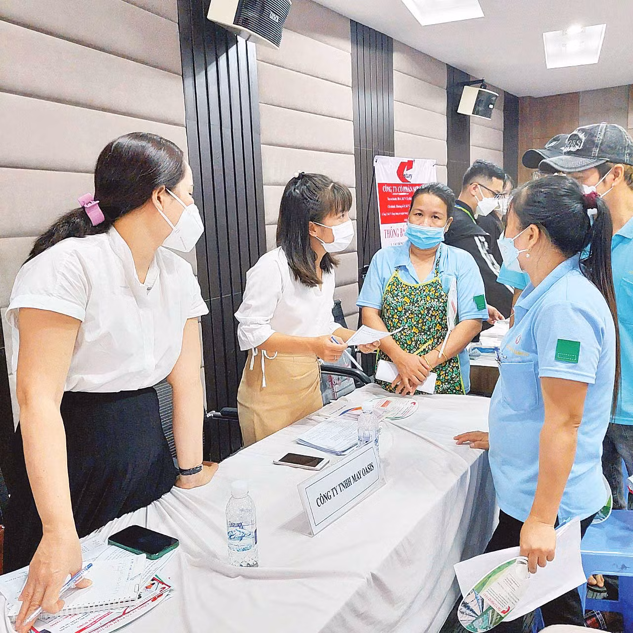 Trung tâm Dịch vụ việc làm Thành phố Hồ Chí Minh kết nối, giới thiệu việc làm cho công nhân mất việc.