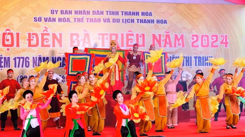 Thế hệ hôm nay nguyện phát huy bản lĩnh anh hùng trong thời kỳ xây dựng quê hương, đất nước.