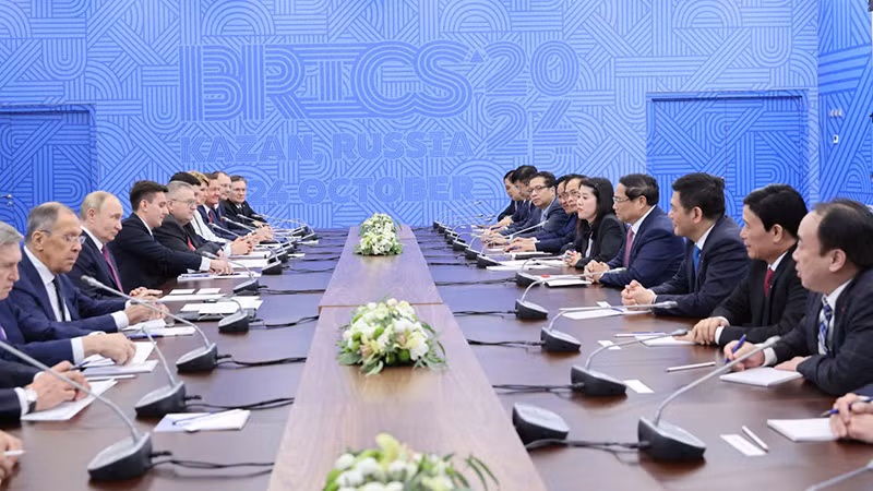 Thủ tướng Phạm Minh Chính hội đàm với Tổng thống Liên bang Nga Vladimir Putin. (Ảnh: NHẬT BẮC/VGP) Thủ tướng Phạm Minh Chính hội đàm với Tổng thống Liên bang Nga Vladimir Putin. (Ảnh: NHẬT BẮC/VGP)