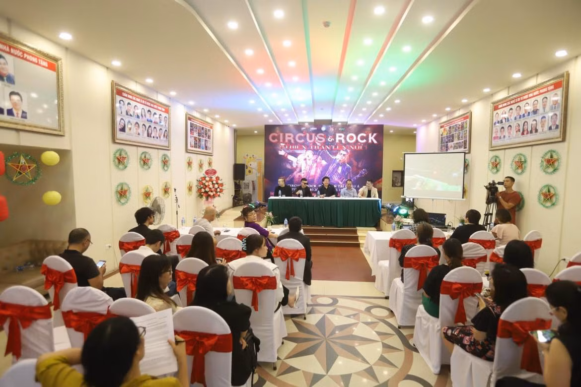 Toàn cảnh buổi gặp gỡ báo chí. (Ảnh: Quang Tấn) Toàn cảnh buổi gặp gỡ báo chí. (Ảnh: Quang Tấn)