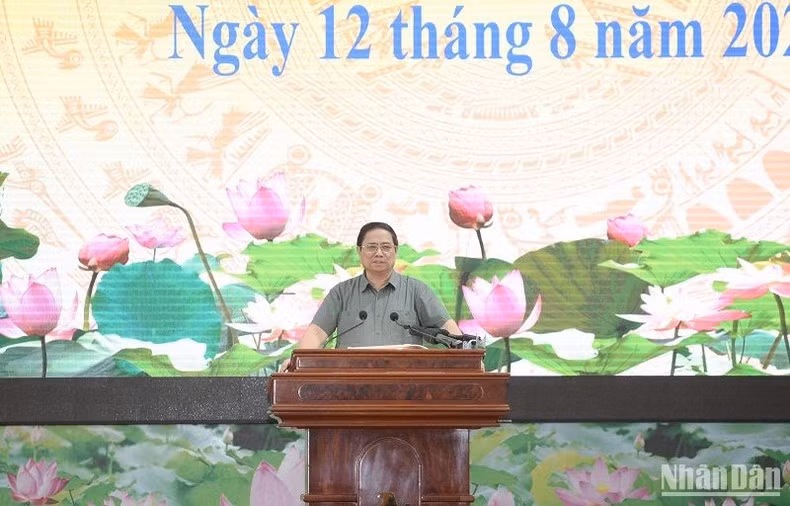 Thủ tướng Phạm Minh Chính phát biểu ý kiến kết luận cuộc họp.