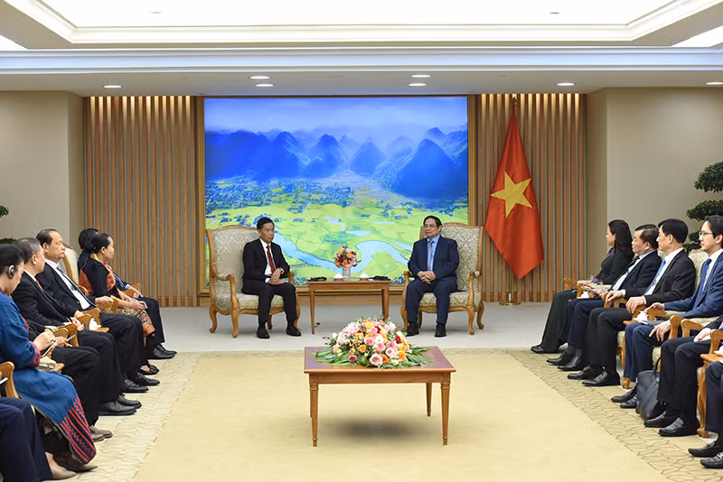 Quang cảnh buổi tiếp. Quang cảnh buổi tiếp.