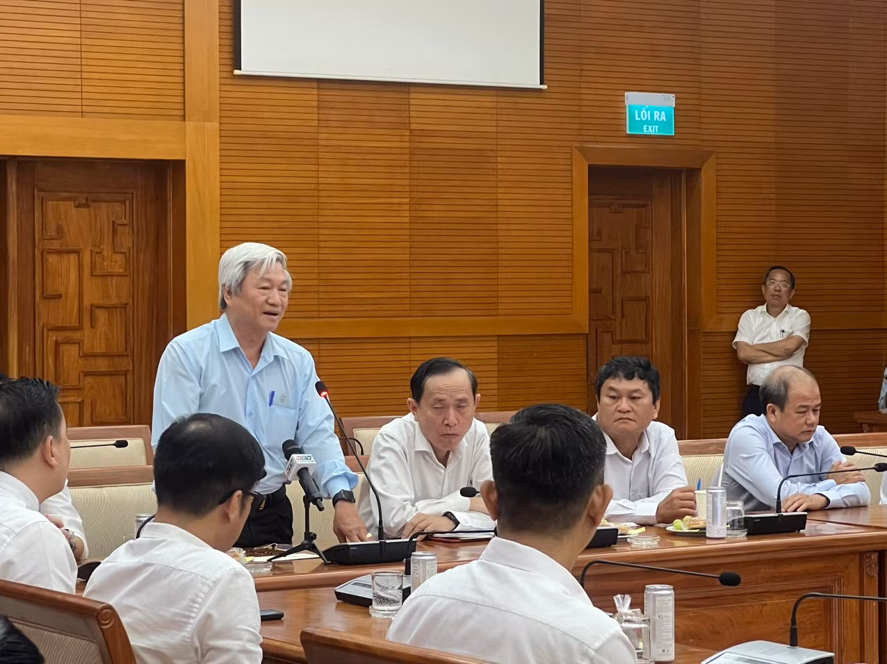 Bác sĩ Nguyễn Trung Hòa, Giám đốc Trung tâm Y tế quận Gò Vấp bày tỏ sự vui mừng khi các nhân viên y tế cộng đồng sẽ được hỗ trợ ngân sách để hoạt động.... Bác sĩ Nguyễn Trung Hòa, Giám đốc Trung tâm Y tế quận Gò Vấp bày tỏ sự vui mừng khi các nhân viên y tế cộng đồng sẽ được hỗ trợ ngân sách để hoạt động....