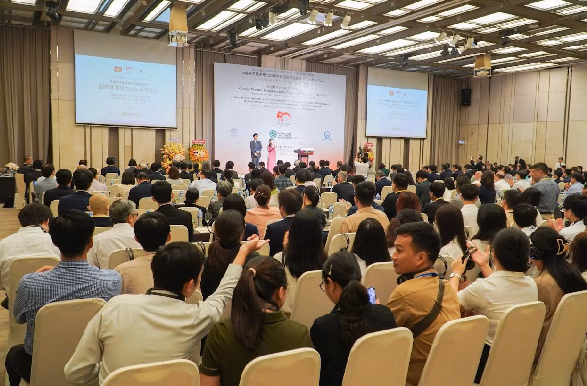 Quang cảnh hội nghị. Quang cảnh hội nghị.