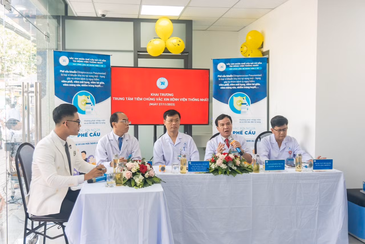 Buổi tọa đàm được tổ chức ngay tại không gian của Trung tâm tiêm chủng Vaccine.