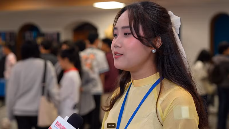 Bạn Đào Thị Minh Anh, sinh viên dự bị Thạc sĩ ngành Quan hệ công chúng tại RUDN. (Ảnh: XUÂN HƯNG)