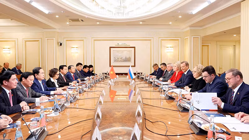 Chủ tịch Quốc hội Trần Thanh Mẫn hội đàm với Chủ tịch Hội đồng Liên bang Quốc hội Liên bang Nga Valentina Matvienko. (Ảnh: Thống Nhất/TTXVN)