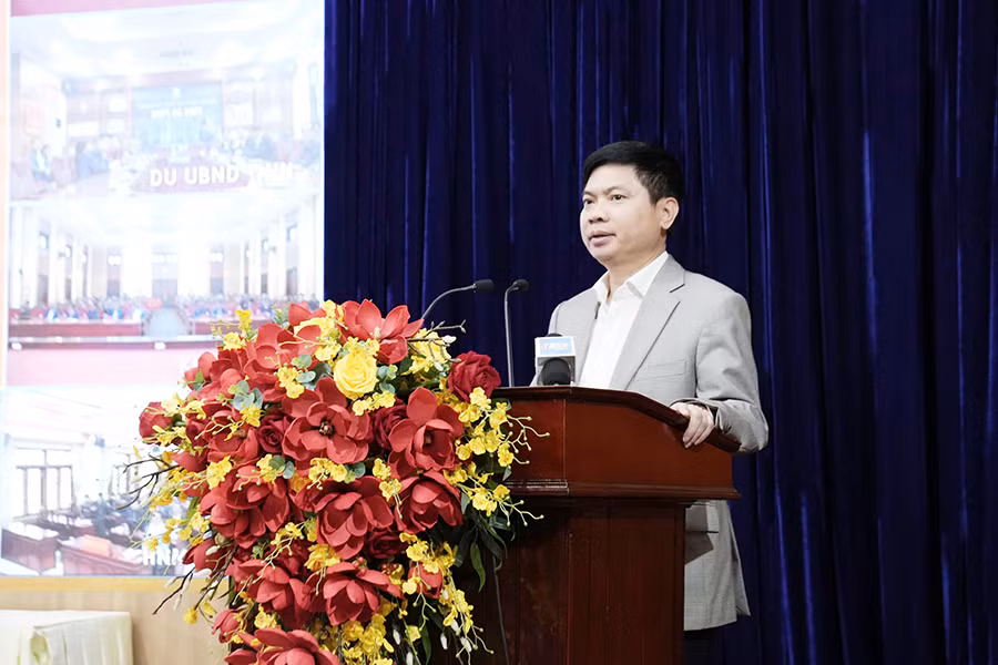 Đồng chí Trương Quốc Huy, Bí thư Tỉnh ủy, Chủ tịch UBND tỉnh, Trưởng Đoàn đại biểu quốc hội tỉnh Hà Nam, quán triệt, triển khai thực hiện Chương trình hành động số 135-CTr/TU ngày 28/02/2025 của Ban thường vụ Tỉnh ủy thực hiện Nghị quyết số 57 của Bộ Chính trị.