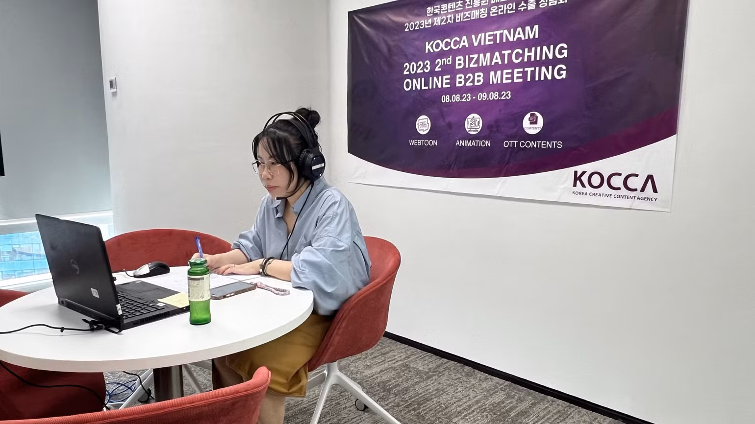 Hội thảo Biz-matching được tổ chức dưới hình thức trực tuyến nhằm hỗ trợ hợp tác Nội dung Việt-Hàn. Hội thảo Biz-matching được tổ chức dưới hình thức trực tuyến nhằm hỗ trợ hợp tác Nội dung Việt-Hàn.