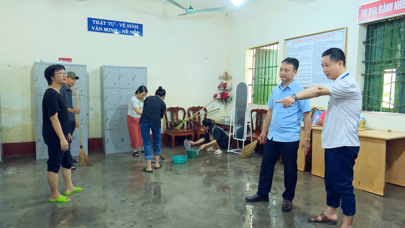 Việc khắc phục được giao cho từng người, từng việc để có hiệu quả cụ thể. Việc khắc phục được giao cho từng người, từng việc để có hiệu quả cụ thể.