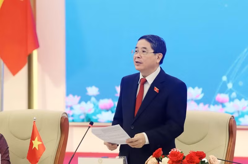 Phó Chủ tịch Quốc hội Nguyễn Đức Hải: Quốc hội hai nước sẽ tiếp tục có những hoạt động hợp tác ngày càng toàn diện và hiệu quả. Phó Chủ tịch Quốc hội Nguyễn Đức Hải: Quốc hội hai nước sẽ tiếp tục có những hoạt động hợp tác ngày càng toàn diện và hiệu quả.