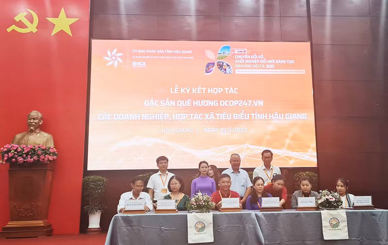 Các doanh nghiệp, HTX tiêu biểu của Hậu Giang ký kết hợp tác với Đặc sản quê hương OCOP247.VN Các doanh nghiệp, HTX tiêu biểu của Hậu Giang ký kết hợp tác với Đặc sản quê hương OCOP247.VN